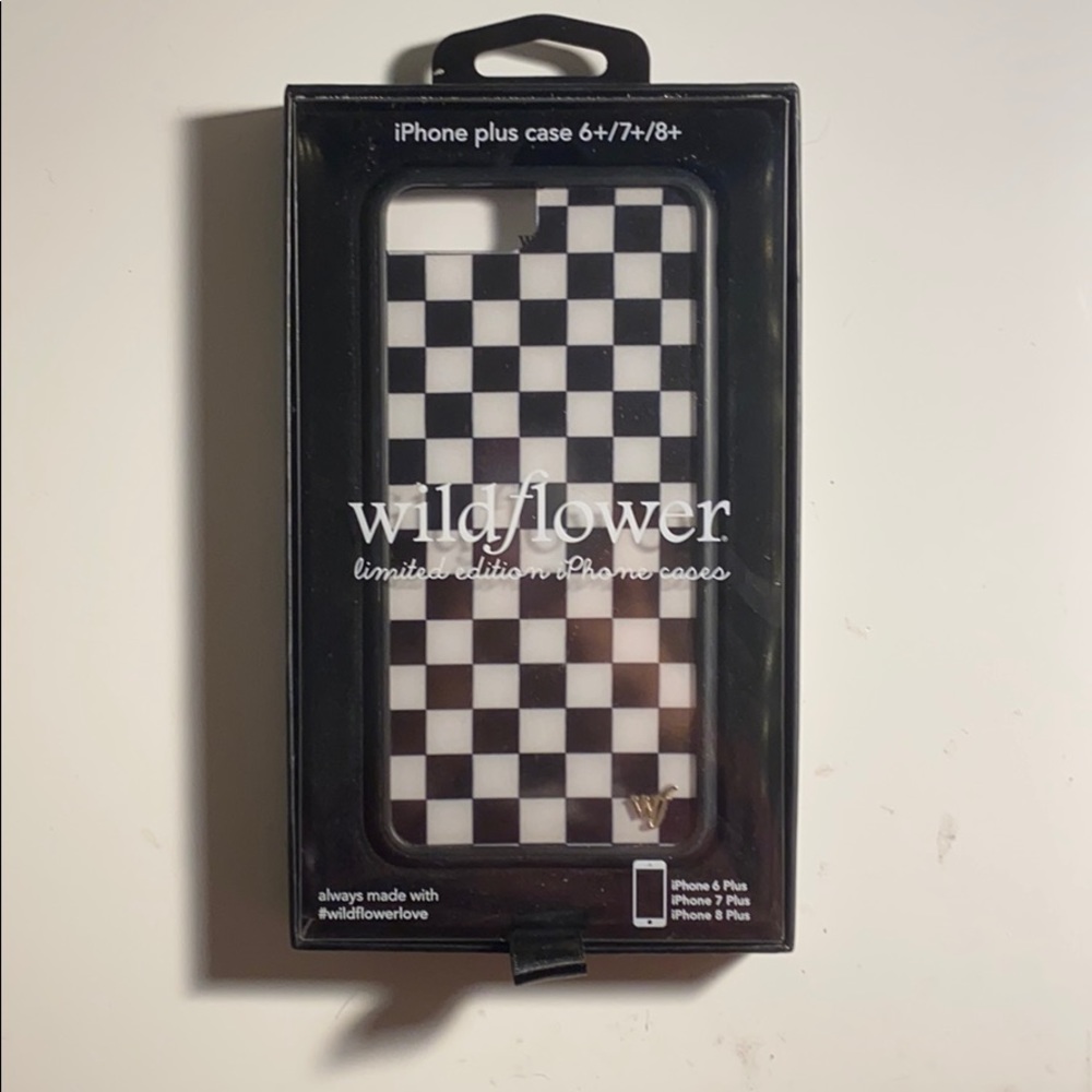 ⭐️USED Wildflower case ⭐️